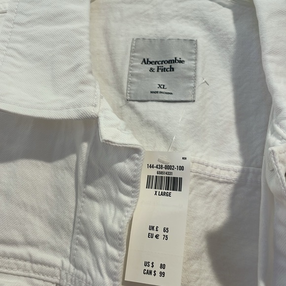 NWT Abercrombie & Fitch Women’s Cutoff Denim Vest white size XL - Picture 2 of 3